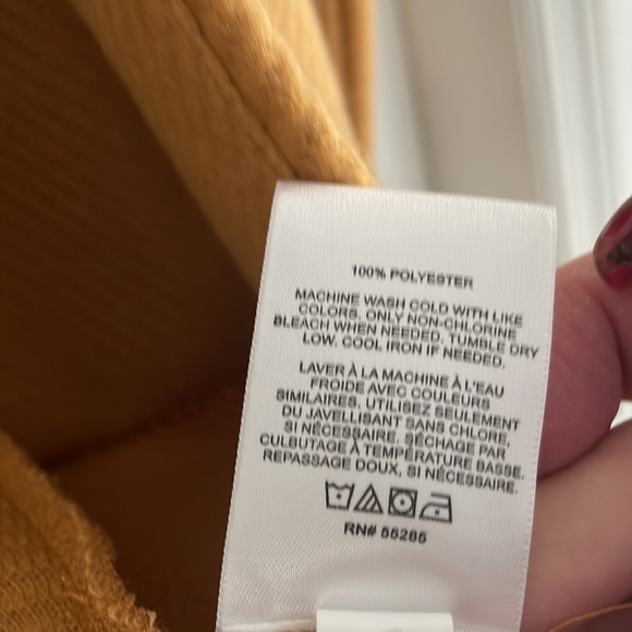 Ladies long tan color jacket looks great with jeans or dress pants - Picture 3 of 3